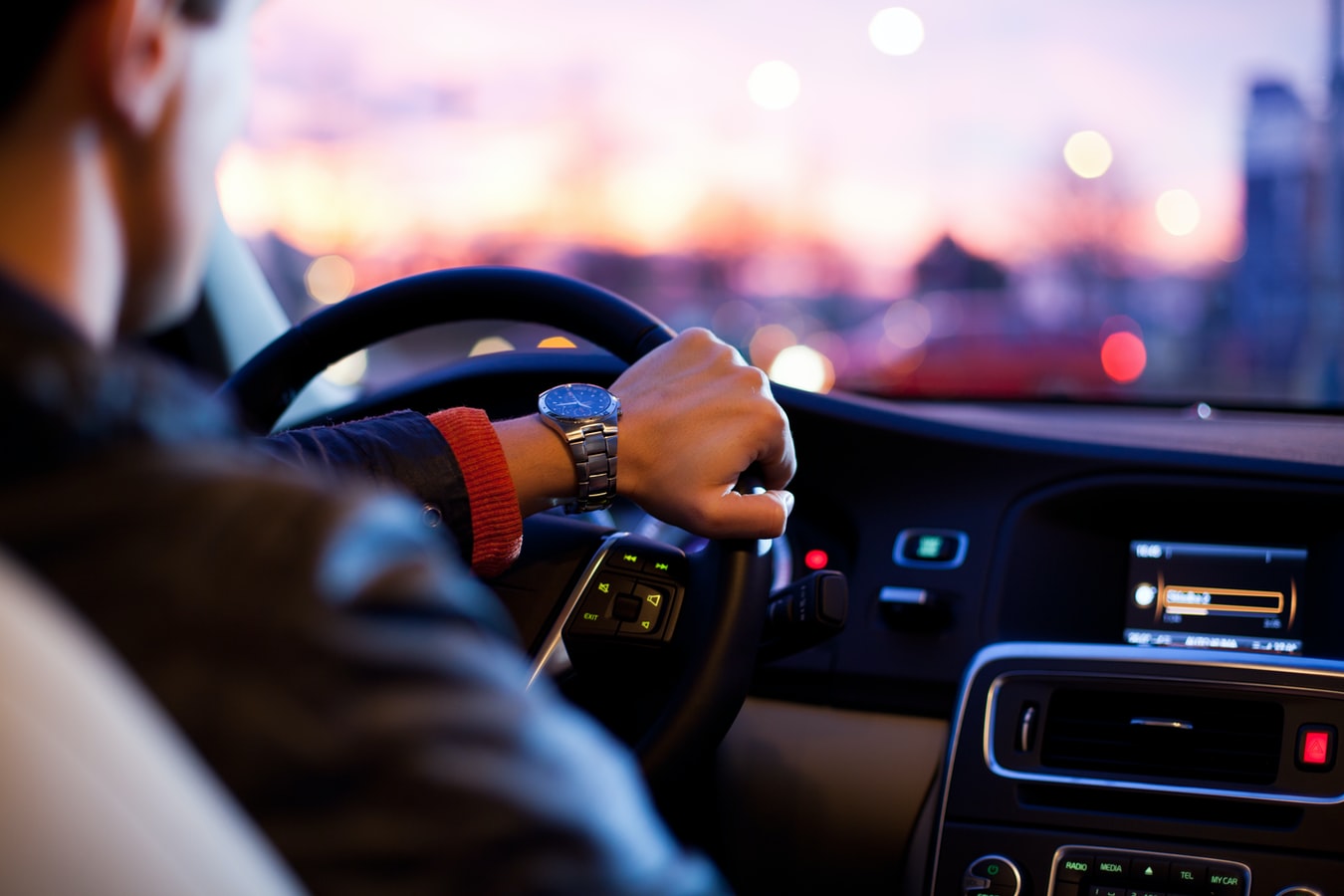 Driving in Spain vs Driving in the US: things you must know